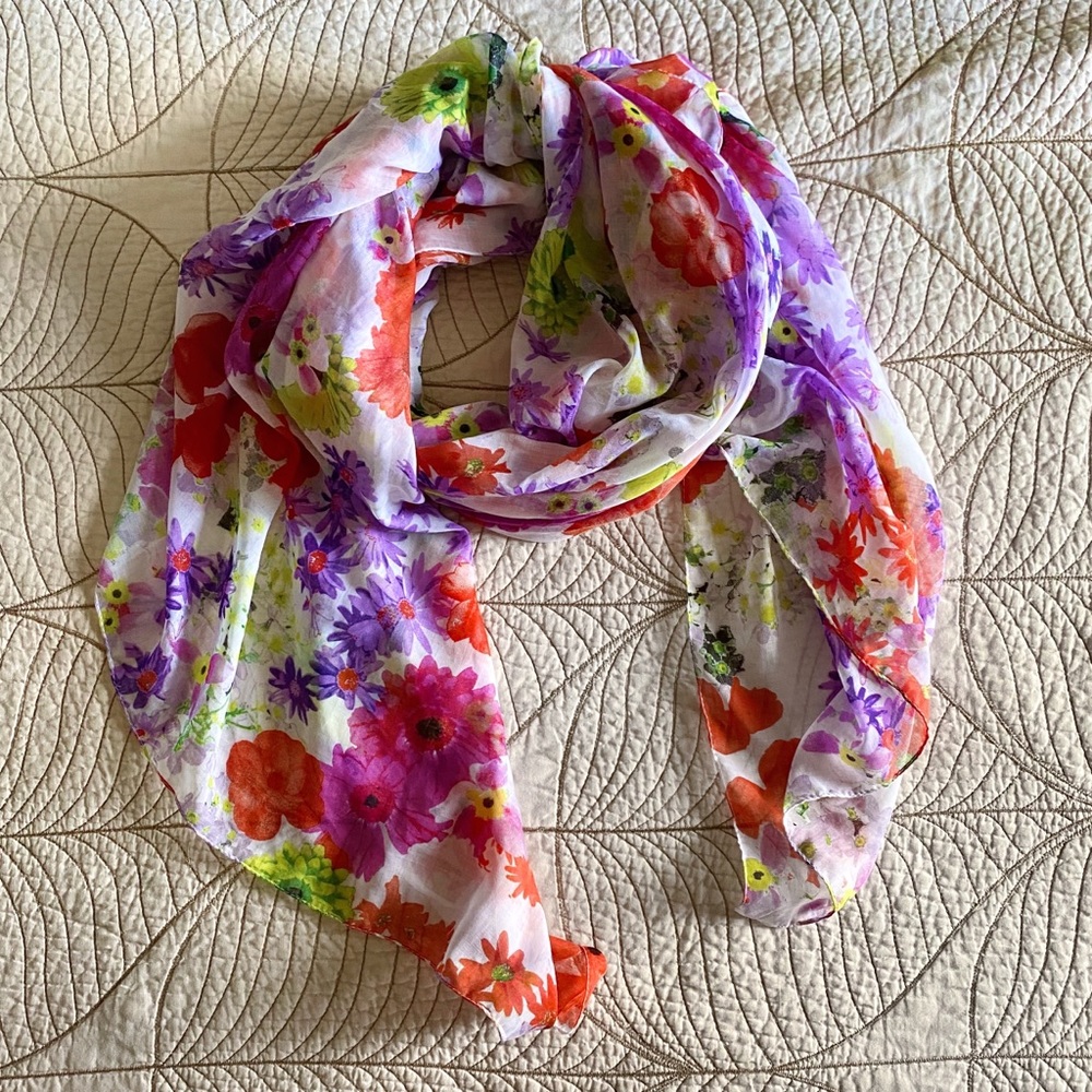 Gorgeous Floral Scarf/Wrap